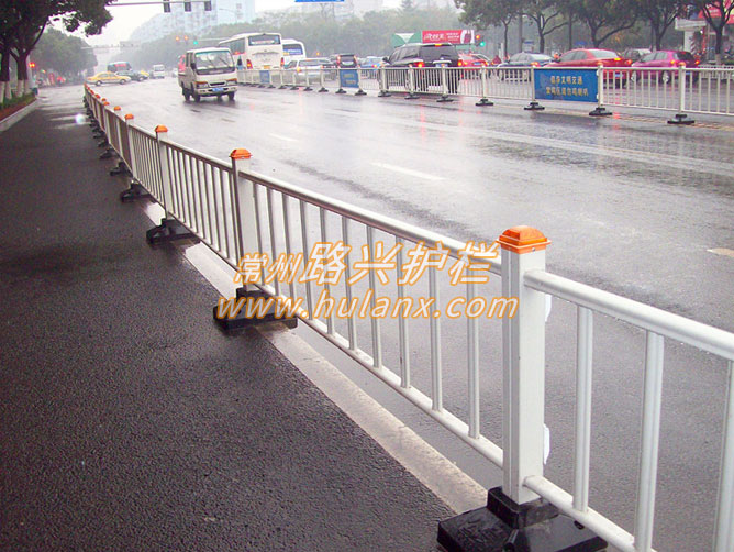 經濟（jì）型護（hù）欄
