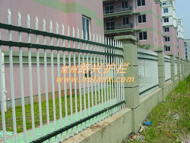 鋅鋼圍（wéi）牆護（hù）欄